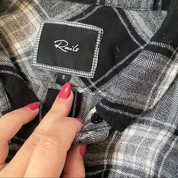 Rails Rayon Button Down Shirt - Picture 3 of 4